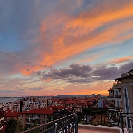 Rooftop Sea View شقة سفيتي فلاس